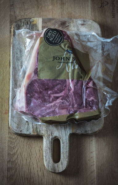 T-bone από μοσχάρι, dry aged 28-35 days, John Stone